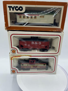 Vintage HO Scale Train Bachmann Tyco Train Car Lot Passenger Caboose Coal Tender