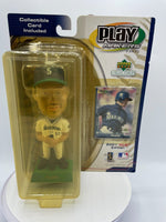 Ichiro Suzuki Seattle Mariners Play Makers Bobble Head by Upper Deck New 2001