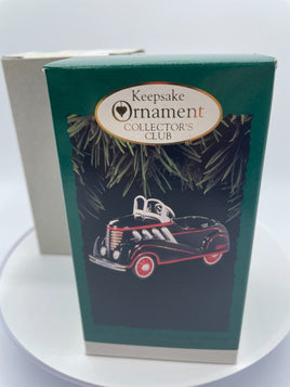 Hallmark Collectors Club 1937 Steelcraft Auburn by Murray Car Ornament 1996