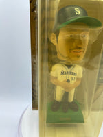 Ichiro Suzuki Seattle Mariners Play Makers Bobble Head by Upper Deck New 2001