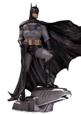 DC Direct Batman Deluxe Statue by Alex Ross Brand New and In Stock 14" Tall