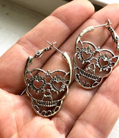 Gothic Heart Eyes Skull Earrings Horror Lovers Goth Women's Jewelry Gift